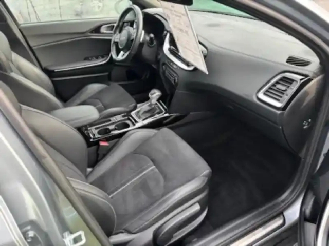 Kia Xceed 1.5 t-gdi 140ch gt-line premium dct7 — photo 13