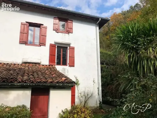 Maison 9 pièces 270 m²