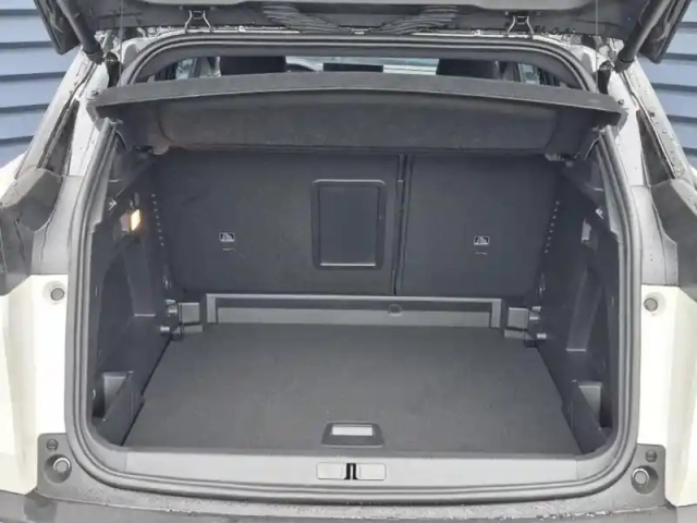 Peugeot 3008 1.2 puretech 130ch s&amp;s gt — photo 14