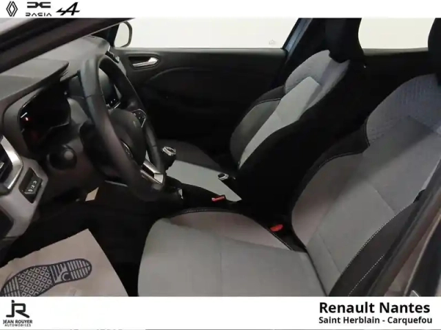 Renault Clio 1.5 dci 100ch evolution — photo 26