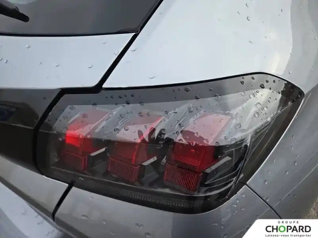 Peugeot 208 puretech 75 s&amp;s bvm5 — photo 28