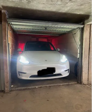 LOCATION GARAGE / BOX SÉCURISÉ - CENTRE PORT CAP D'AGDE - 13 m²