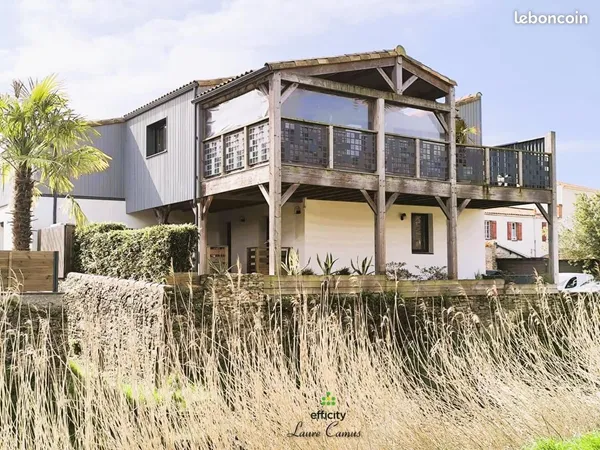Maison 6 pièces 213 m²