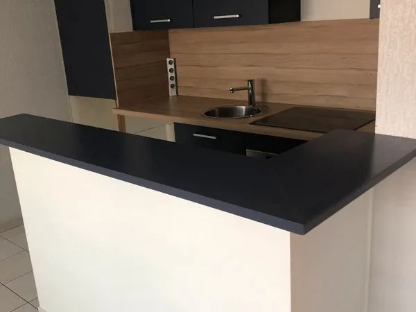 T2 37 m² Pkg sous-sol proche Cité Scolaire Providence
