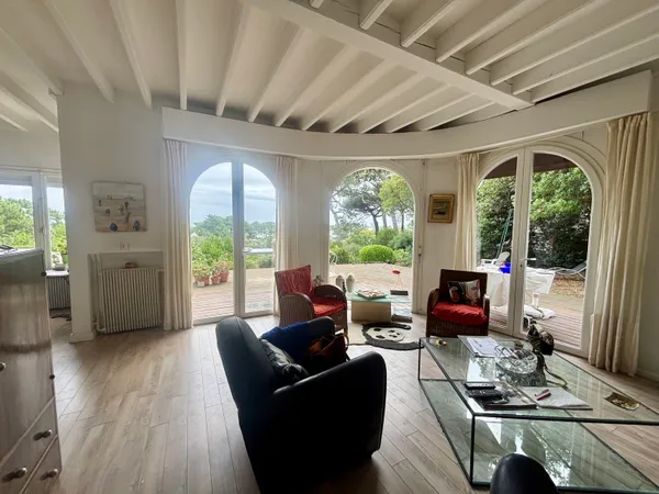Vends maison avec vue sur la canopée et le Bassin d'Arcachon - 129m²