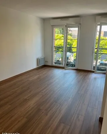 T2 marcq en baroeul quartier bourg 47m2 avec box 14m2 ferme