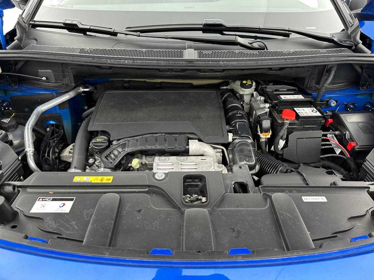 Peugeot 3008 puretech 130ch s&s eat8 gt pack — photo 13