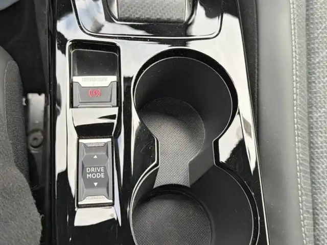 Peugeot 2008 puretech 130 s&amp;s eat8 — photo 24