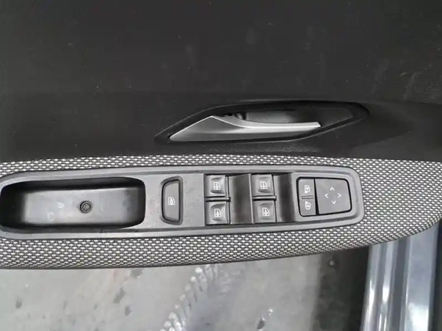 Dacia Sandero eco-g 100 — photo 27