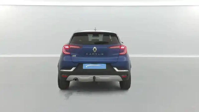 Renault Captur blue dci 115 edc — photo 13