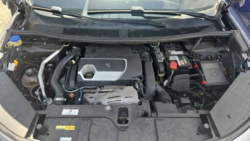 DS DS7 Crossback 1.6 THP 180 EAT8 - Performance Line – 2020 – 58876 km – Essence – Boîte Automatique — photo 45
