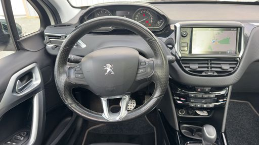 Peugeot 2008 1.2 PureTech 110 EAT6 - Crossway – 2017 – 121979 km – Essence – Boîte Automatique — photo 27