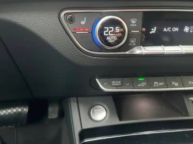 Audi Q5 sportback 55 tfsie 367 s tronic 7 quattro — photo 24