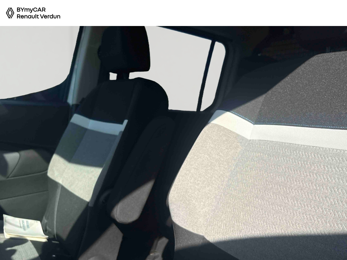 Citroen Berlingo Taille M BlueHDi 100 S&amp;S BVM6 — photo 11