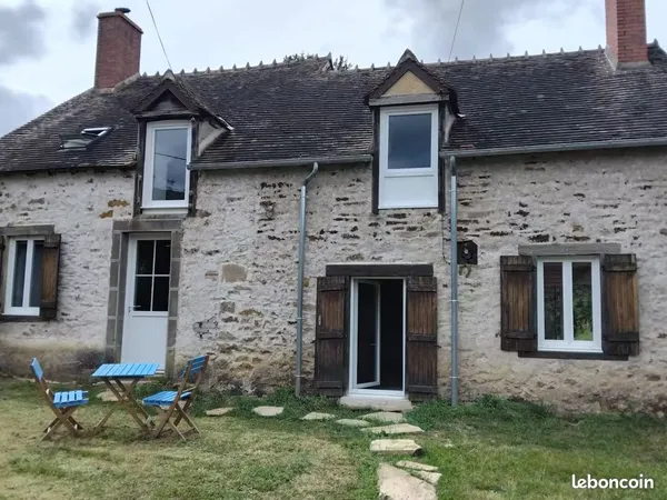 Maison meublée - 120m² avec terrain - 600 (e) par mois