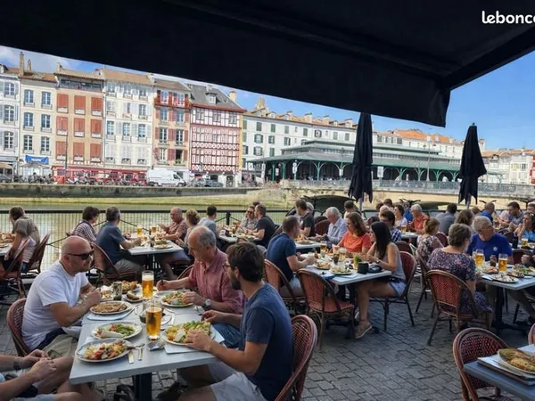Fonds de commerce restaurant 200 m²