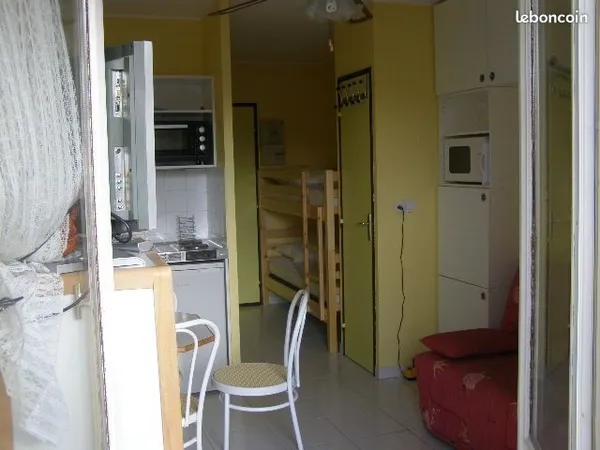 Location appartement a l annee curiste travaillieur lamalou les bains 34240
