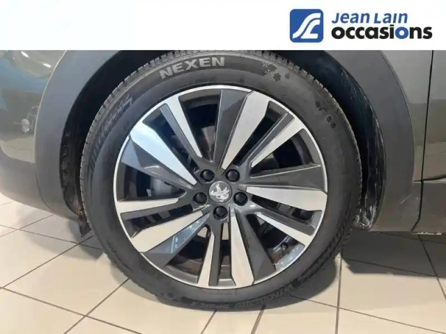 Peugeot 3008 hybrid4 300 e-eat8 — photo 9