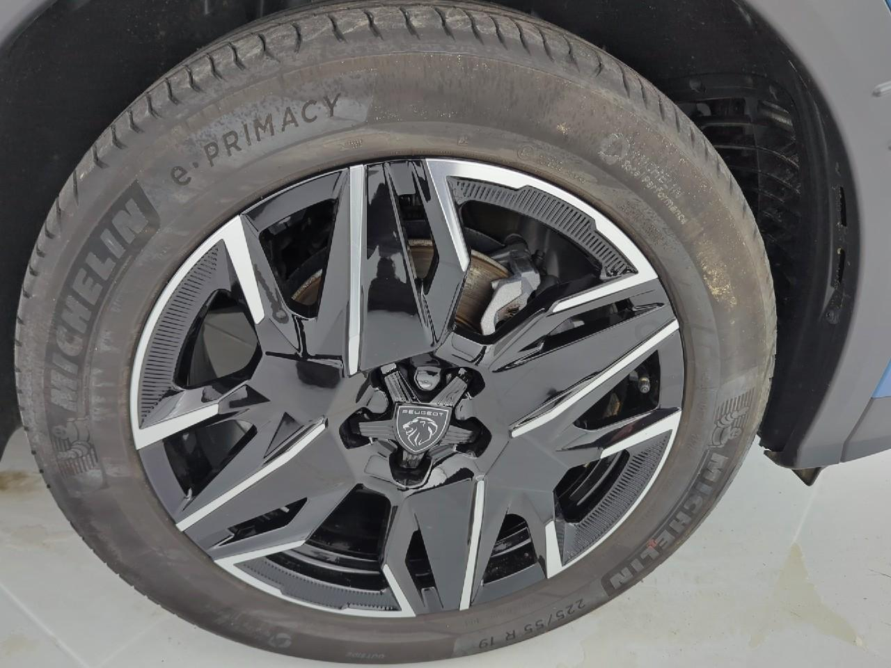 Peugeot 3008 hybrid 136 e-dcs6 allure — photo 19