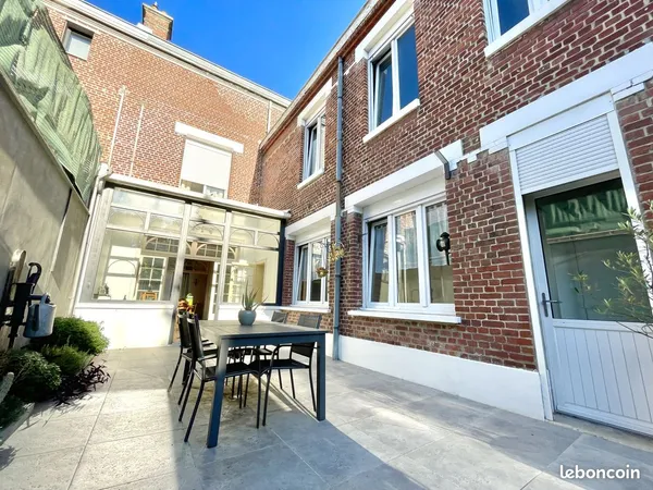 Maison 9 pièces 215 m²