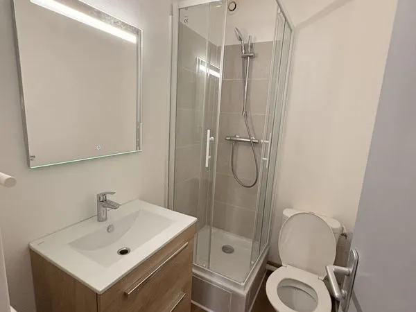 Appartement rénové disponible