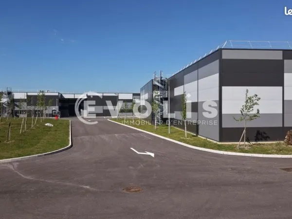 Local d'activité 10 329 m²
