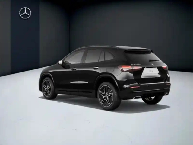 Mercedes Gla 250 e hybrid eq amg line — photo 3