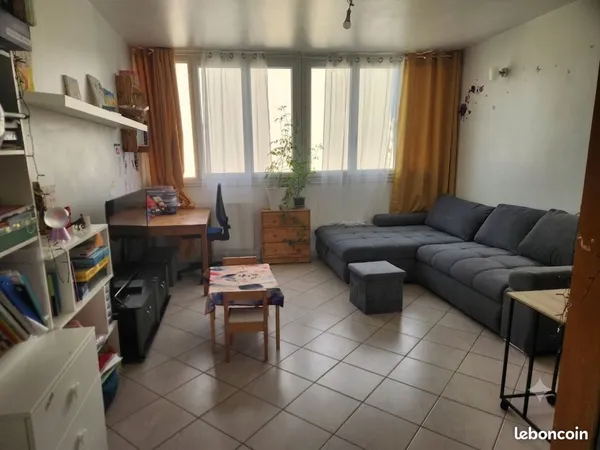 Appartement F3 Le plessis trevise