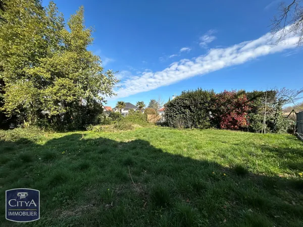 Terrain à bâtir Vente Pau 1073m² 288000€