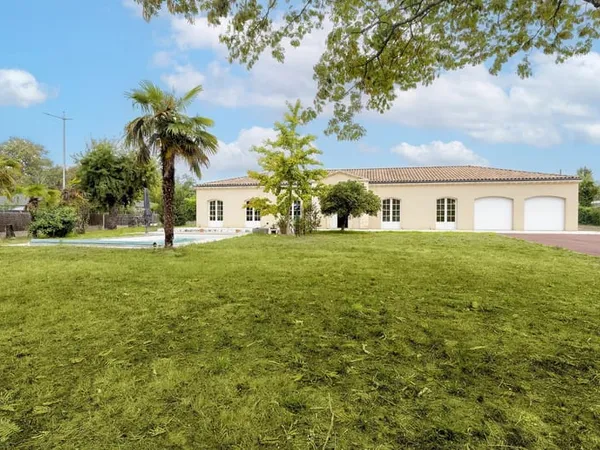 GRADIGNAN - VILLA DE PLAIN-PIED 181 M² - 4 CHAMBRES - PISCINE