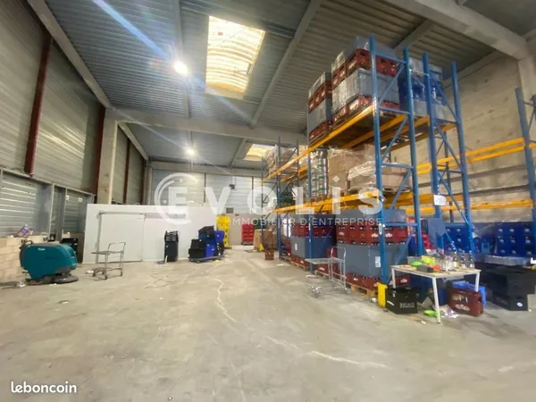 Local d'activité 1 102 m²
