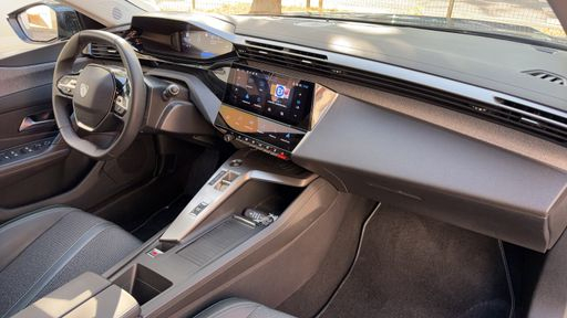 Peugeot 308 SW 1.5 BlueHDi 130 EAT8 - Allure – 2024 – 20325 km – Diesel – Boîte Automatique — photo 16