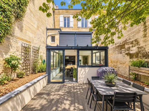 Maison familiale de 5 chambres, entièrement rénovée