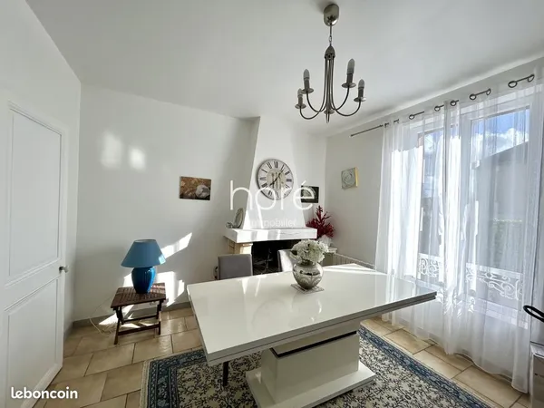 Maison 12 pièces 185 m²