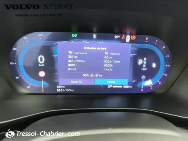 Volvo Xc40 b3 163 ch dct7 plus — photo 5