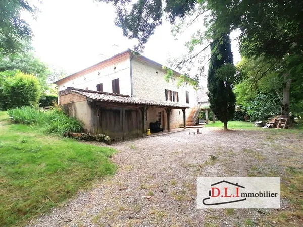 Maison 7 pièces 288 m²