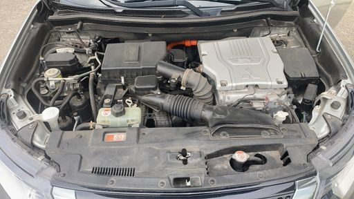 Mitsubishi Outlander 2.4 MIVEC 208 Hybrid  4WD BVA6 - Buisness – 2020 – 90175 km – Hybride rechargeable – Boîte Automatique — photo 31