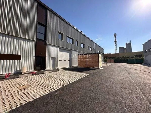 Local d'activité 3514 m²