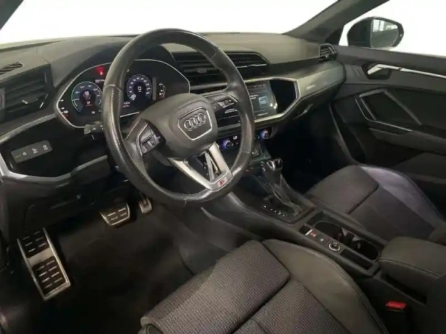 Audi Q3 45 tfsie 245 ch s tronic 6 s line — photo 9