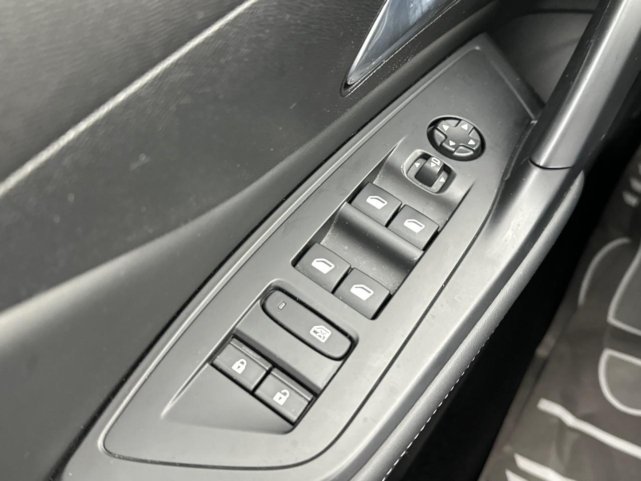 Peugeot 308 puretech 130ch s&s bvm6 allure — photo 15