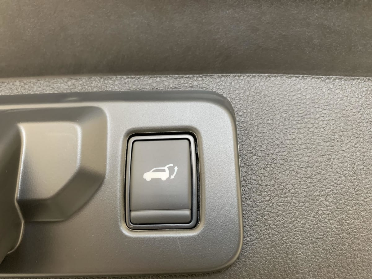 Renault Rafale — photo 19