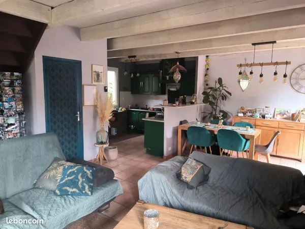 Chambre à louer petit village à proximité de Lodève