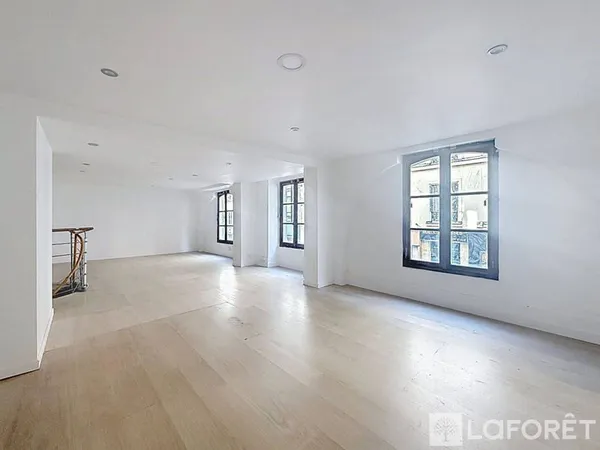 Local commercial 82 m²