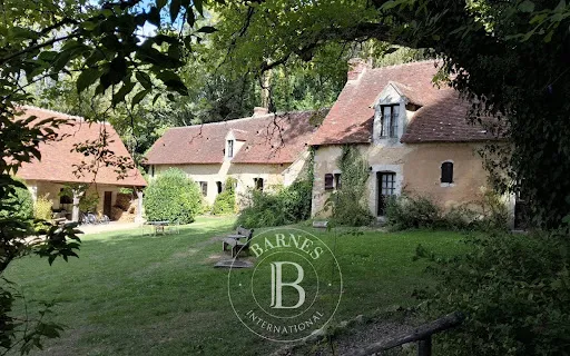 Propriété 21 pièces 200 m²