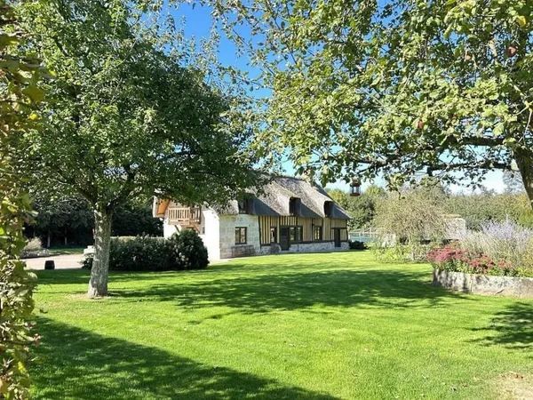 L'agence Cazin Immobilier vous présente, au coeur du pays d'auge, dans la région d'Orbec, ce domaine