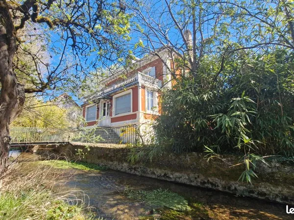 DELLE Centre - Superbe Maison de Maître sur 18,70 ares