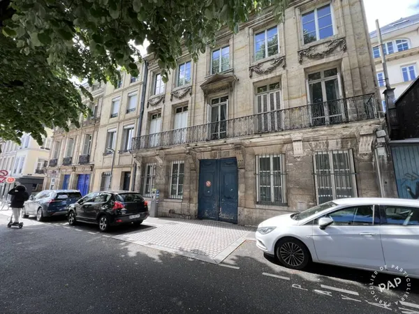 Local professionnel 1 pièce 28 m²