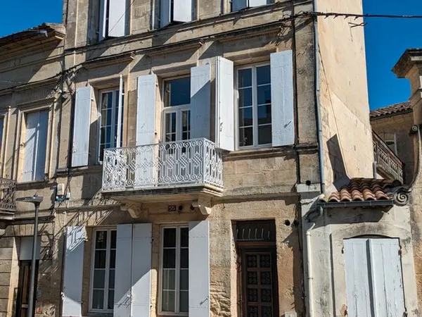 Location Agréable studio de 30 m2 dans le centre de Branne