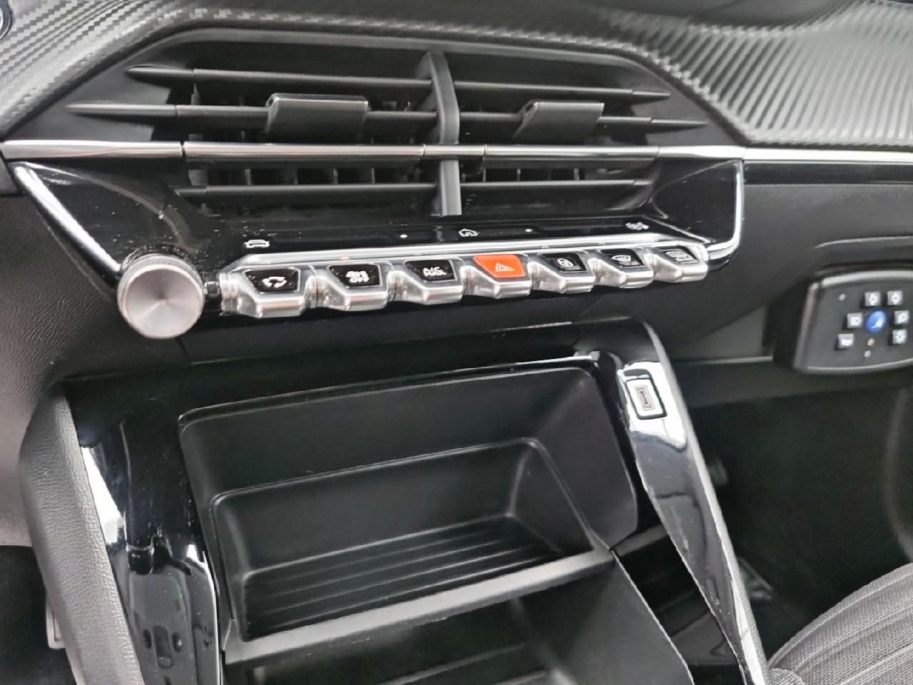 Peugeot 208 puretech 100 s&s bvm6 active — photo 27