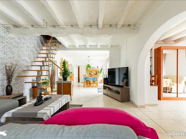 Maison 5 pièces 158 m²
